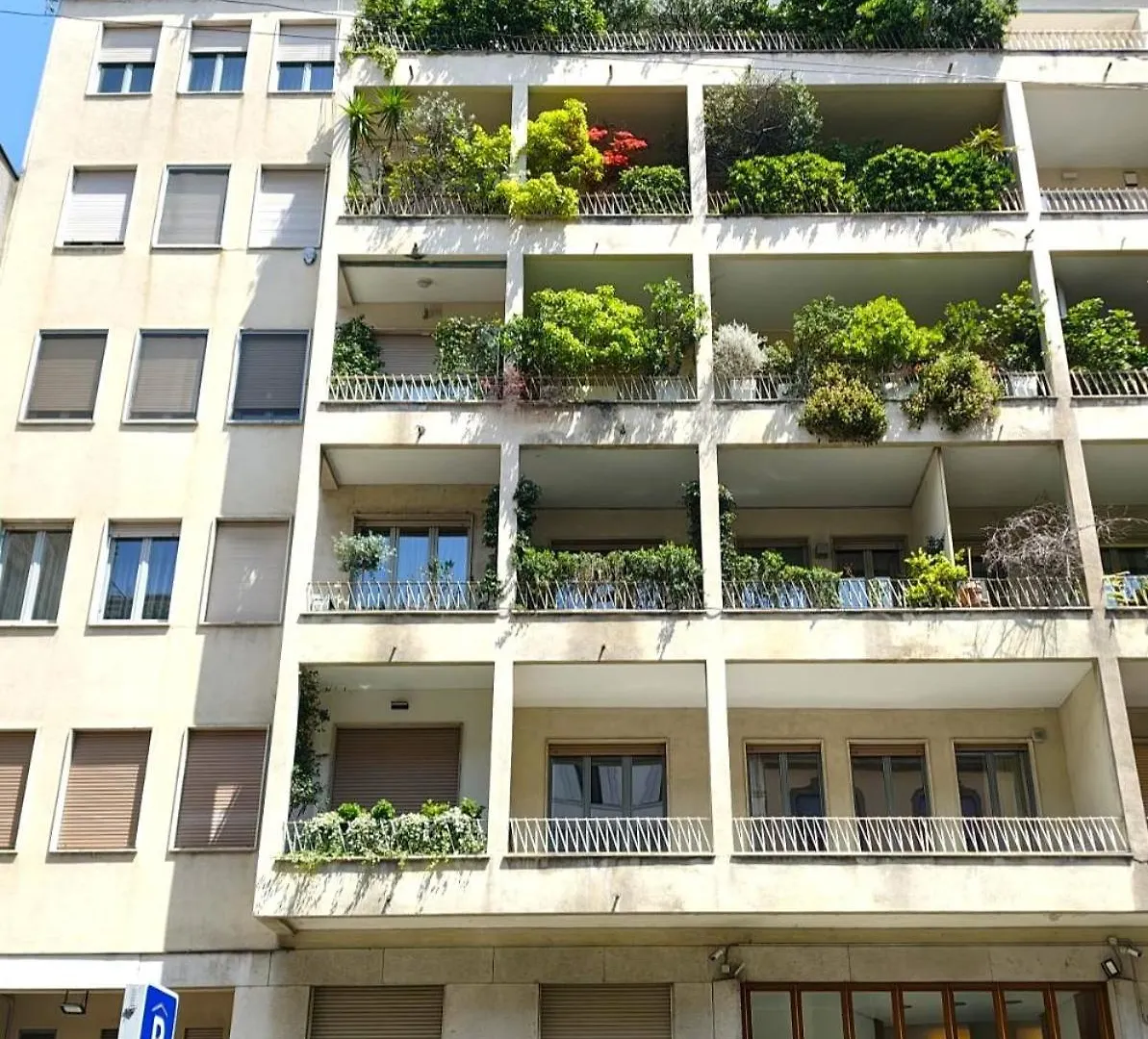 Jada Monforte- Exclusive Apt In The Heart Of The City Милан 0*,  Италия